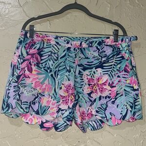 Lilly‎ Pulitzer Ladies Magnolia Shorts Size 4 Scalloped Slathouse Soiree NWOT